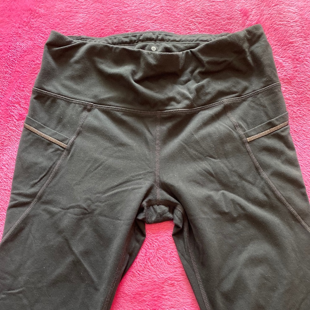 Athleta black Capri leggings M